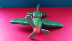 Как слепить игрушечный военный самолет из пластилина поэтапно