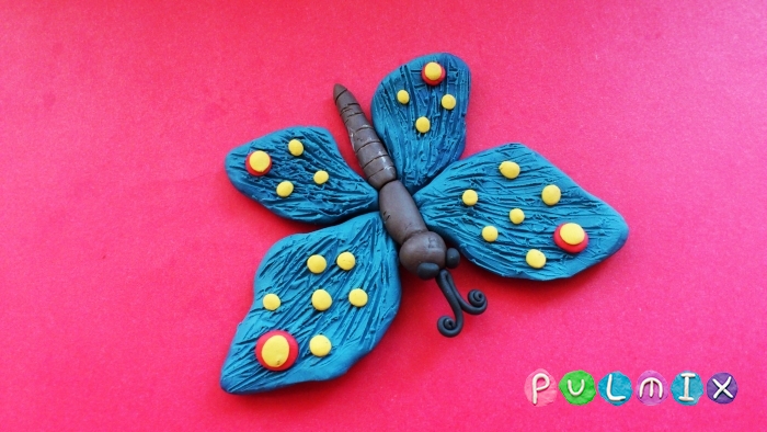 Красивая бабочка из пластилина: