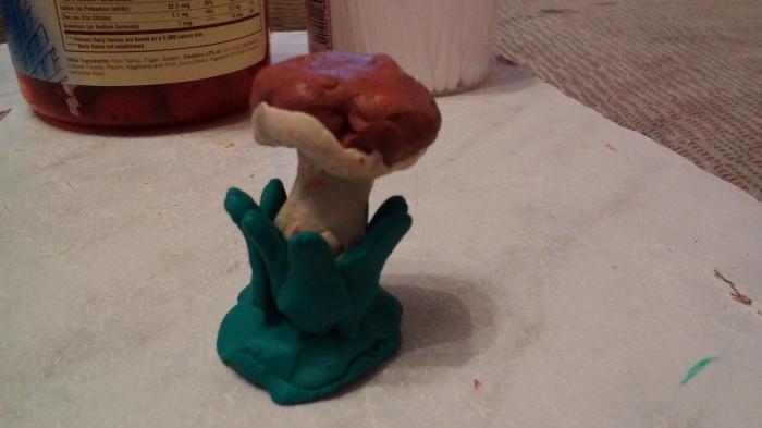 Лепка гриба из пластилина своими руками поэтапно